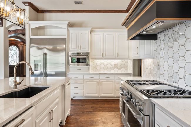 784 Cimarron Ct, House other with 5 bedrooms, 6 bathrooms and null parking in Argyle TX | Image 6