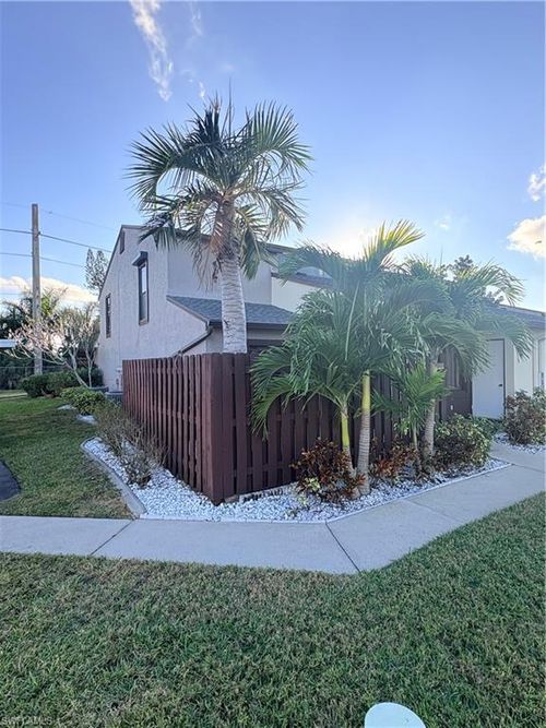 8893 Somerset Blvd, FORT MYERS, FL, 33919-4875 | Card Image