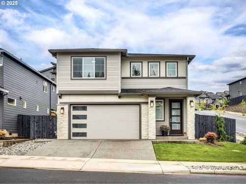 292 W Maple St, Washougal, WA, 98671-8996 | Card Image