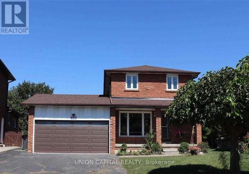 3210 Fairfox Cres, Mississauga, ON, L4X2V8 | Card Image