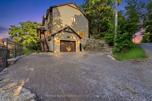 3713 Nineteenth St, Jordan Station, ON, L0R1S0 | Card Image