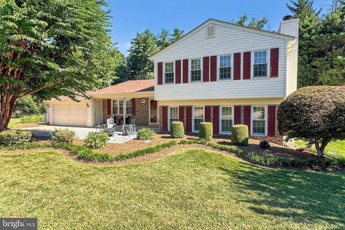 5201 Dunleigh Dr, BURKE, VA, 22015-1618 | Card Image