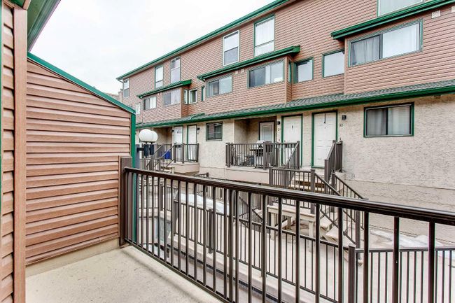 18 - 2400 15 Street Sw, Home with 2 bedrooms, 1 bathrooms and 1 parking in Calgary AB | Image 5