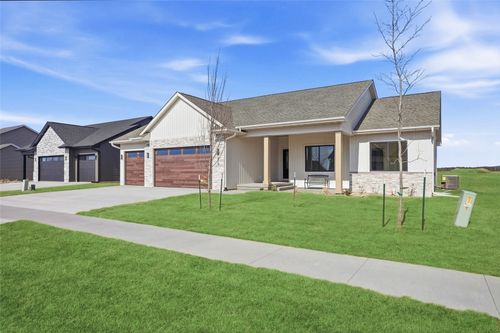 810 Yorkshire St, North Liberty, IA, 52317 | Card Image