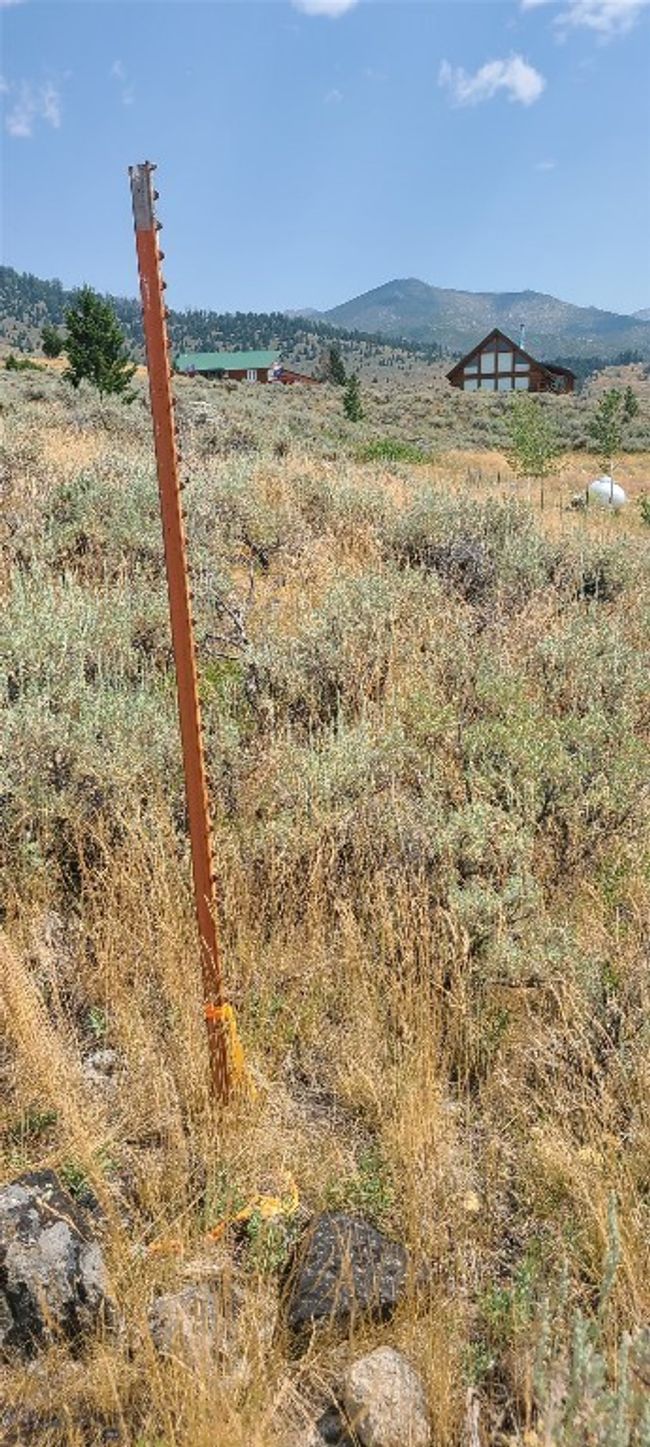 NW corner stake facing SE | Image 10