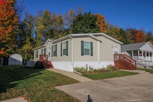 3550 W Wembley Ln, Kalamazoo, MI, 49009-7805 | Card Image