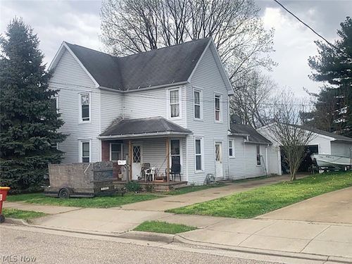 207 Thomas St, Minerva, OH, 44657-1851 | Card Image