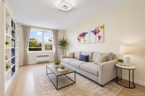 4e-28-02 Parsons Blvd, Flushing, NY, 11354-1356 | Card Image