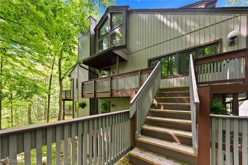 2189 Pinebrook Trl, Cuyahoga Falls, OH, 44223-2588 | Card Image
