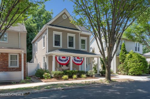 84 Linden Pl, Red Bank, NJ, 07701-1900 | Card Image