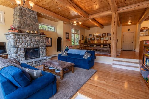 4997 Bridge St, Carrabassett Valley, ME, 04947-6824 | Card Image