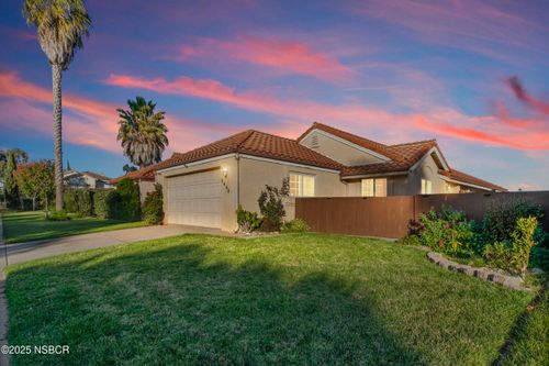 2442 Acacia St, Santa Maria, CA, 93458-9009 | Card Image