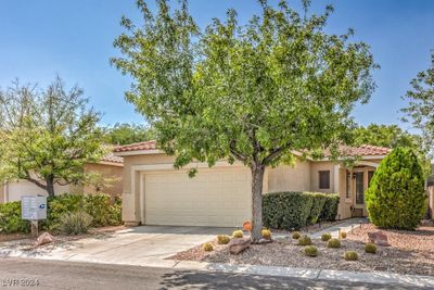 325 Lilac Arbor Street, House other with 3 bedrooms, 2 bathrooms and null parking in Las Vegas NV | Image 3