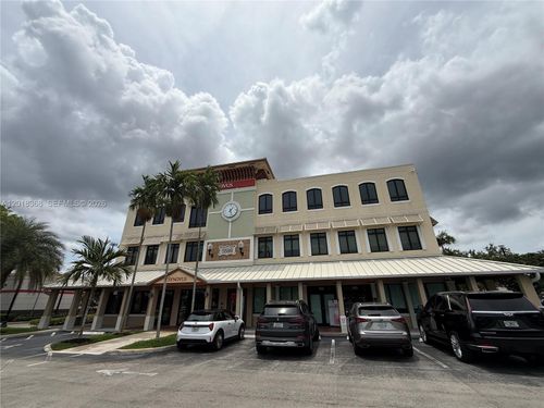 205-5599 S University Dr, Davie, FL, 33328-5323 | Card Image