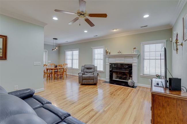 215 Killarney Way, House other with 3 bedrooms, 3 bathrooms and null parking in Easley SC | Image 9