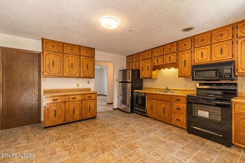 103-810 Highland Drive, Knoxville, TN, 37912 | Card Image