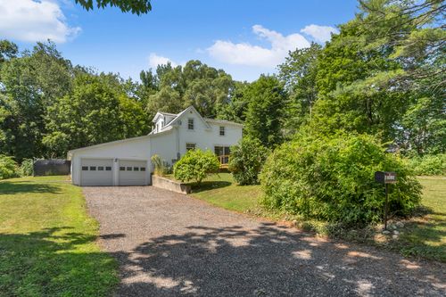 19 Victor St, Lewiston, ME, 04240-3718 | Card Image