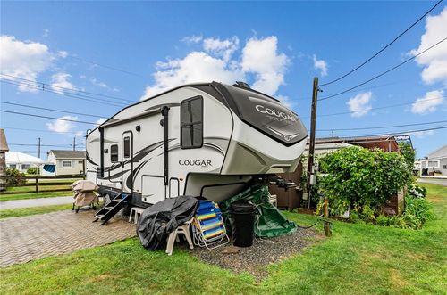 854 Matunuck Beach #215 Road, South Kingstown, RI, 02879 | Card Image