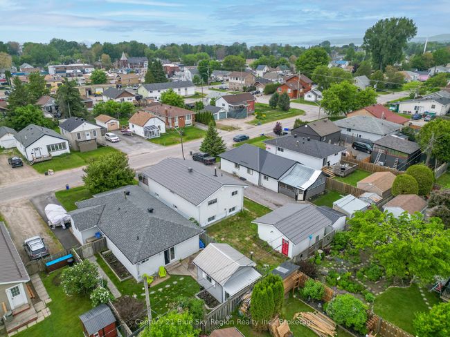 84 Gladstone Ave, House other with 4 bedrooms, 2 bathrooms and 5 parking in North Bay ON | Image 40