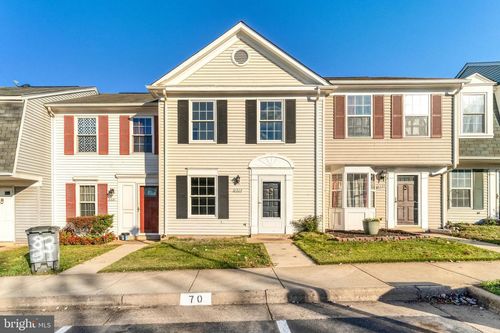 8329 Georgian Ct, MANASSAS, VA, 20110-4561 | Card Image