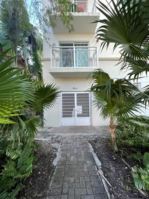 102-630 85th St, Miami Beach, FL, 33141-1177 | Card Image