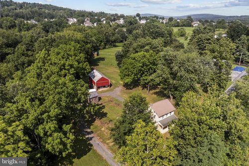 755 Poplar St, DENVER, PA, 17517-8703 | Card Image