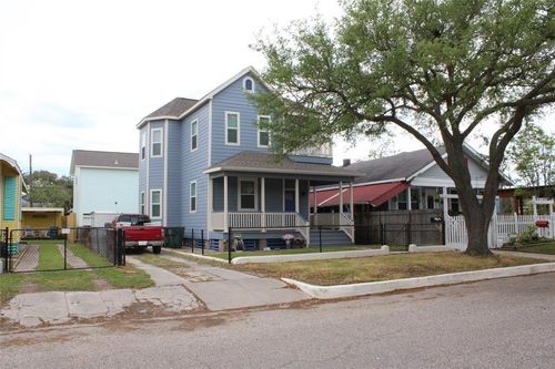 3519 Avenue P 1/2, Galveston, TX, 77550-7553 | Card Image