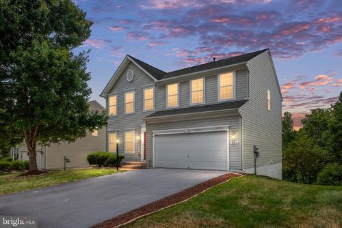18016 Crystal Downs Ter, DUMFRIES, VA, 22026-4583 | Card Image