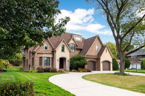 641 Lakeside Dr, Hinsdale, IL, 60521-5168 | Card Image