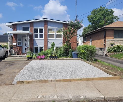 4591 Homewood Ave, Niagara Falls, ON, L2E4X9 | Card Image