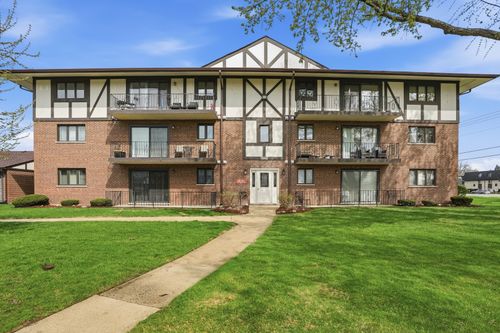 1c-11042 S Theresa Circle, Palos Hills, IL, 60465 | Card Image