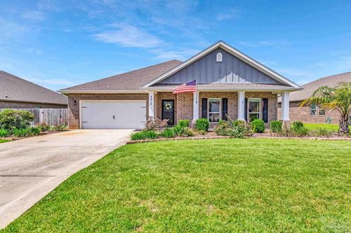 8020 Stream Ridge Rd, Pensacola, FL, 32526-7868 | Card Image