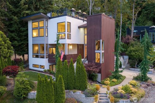 7429 E Mercer Way, Mercer Island, WA, 98040-5818 | Card Image