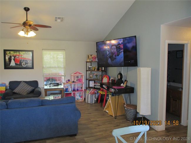 31634 Highway 7, House other with 3 bedrooms, 2 bathrooms and null parking in Davis OK | Image 9