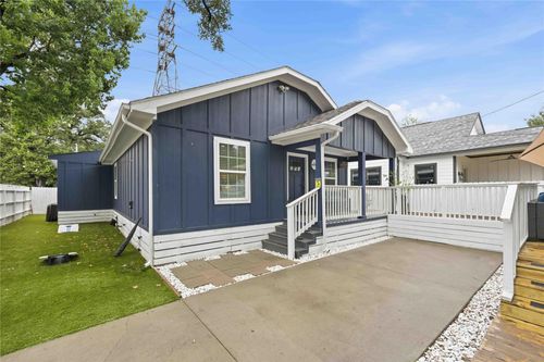 1602 Luzon St, Houston, TX, 77009-7018 | Card Image