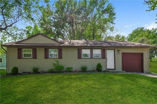 15119 E 35th St S, Independence, MO, 64055-2629 | Card Image