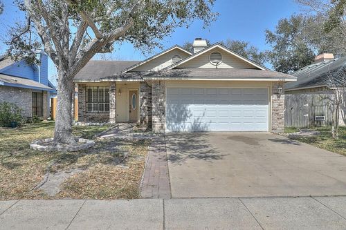 7126 Windbrook Ln, Corpus Christi, TX, 78414-2701 | Card Image