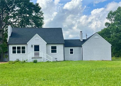 512 Dale St, Archdale, NC, 27263-3033 | Card Image