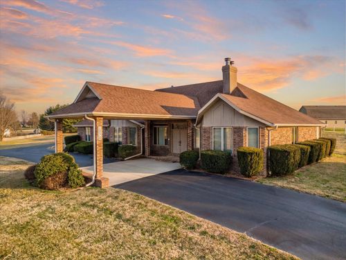 1526 E Lakecrest Dr, Ozark, MO, 65721-6266 | Card Image