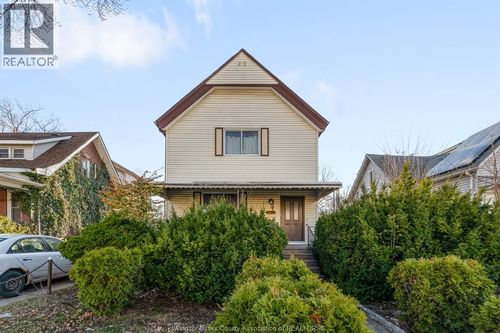 497 Caron Ave, Windsor, ON, N9A5B5 | Card Image