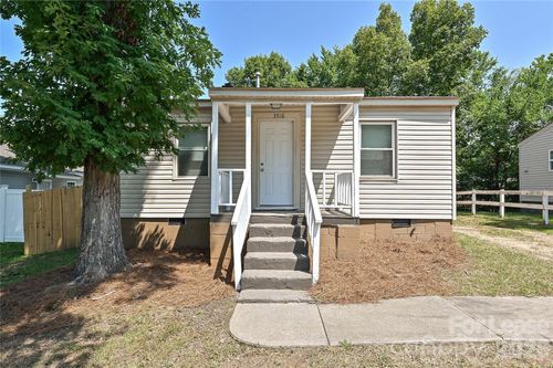 3516 Jonquil St, Charlotte, NC, 28211-1135 | Card Image