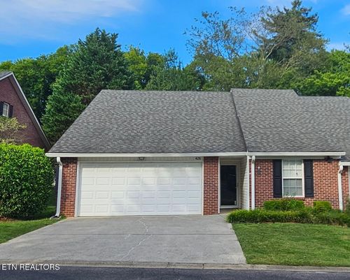 428 Brookshire Way, Knoxville, TN, 37923-5836 | Card Image