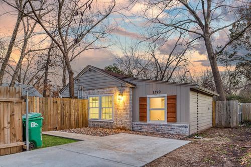 1819 Scripture St, Denton, TX, 76201-3812 | Card Image