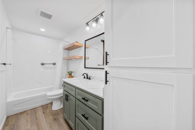 614 W 3 Rd St, House other with 4 bedrooms, 2 bathrooms and null parking in McGregor TX | Image 10