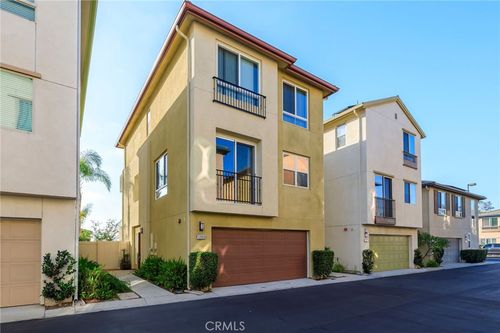 12013 Acadia Ct, Hawthorne, CA, 90250 | Card Image