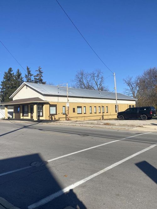 8247 Antioch Road, Salem Lakes, WI, 53168 | Card Image