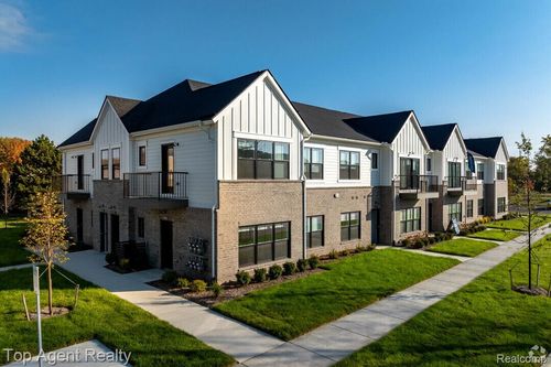 31847 Gabby Court, Chesterfield Township, MI, 48047 | Card Image