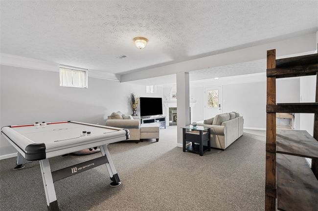 9304 Marshall Rd, House other with 5 bedrooms, 4 bathrooms and 2 parking in Cranberry Township PA | Image 26