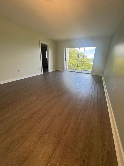 apt-303-8600 Sunrise Lakes Blvd, Sunrise, FL, 33322-1660 | Card Image