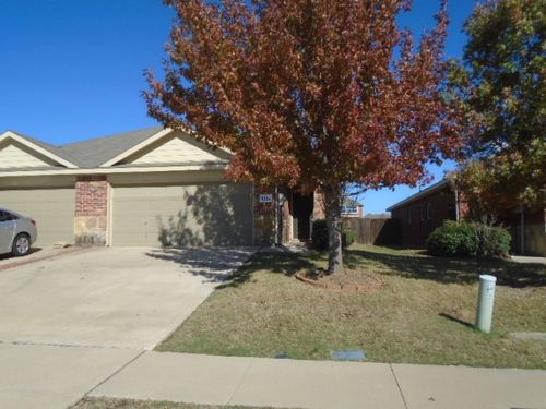 1324 Piedmont Dr, Mansfield, TX, 76063-6042 | Card Image